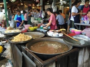 Chatuchak cooking for the masses          